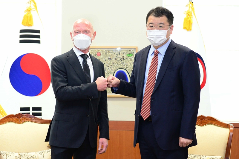 Vice Minister of Foreign Affairs Choi Meets with Ambassador of Norway to ROK Frode Solberg